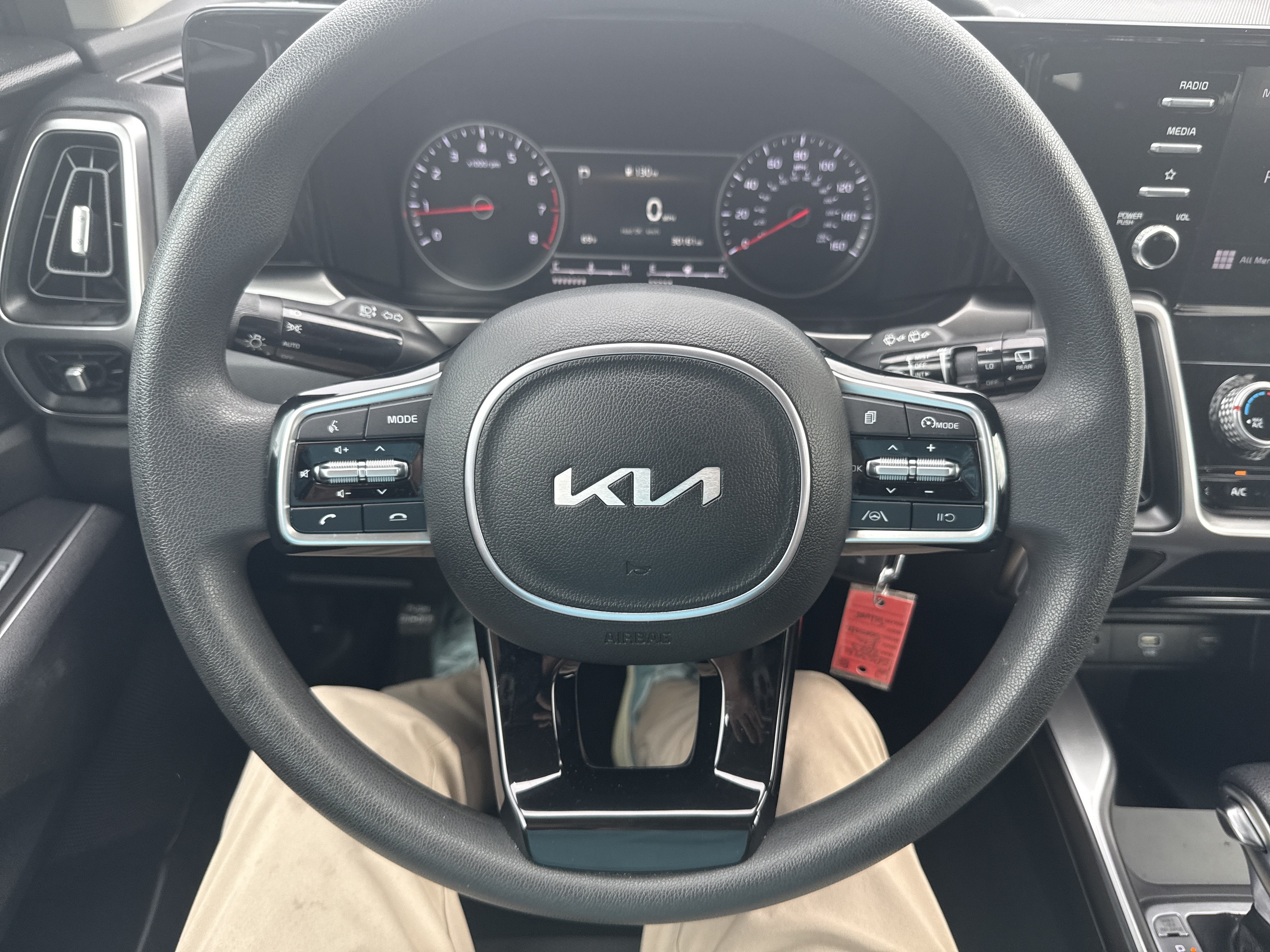 2023 Kia Sorento LX